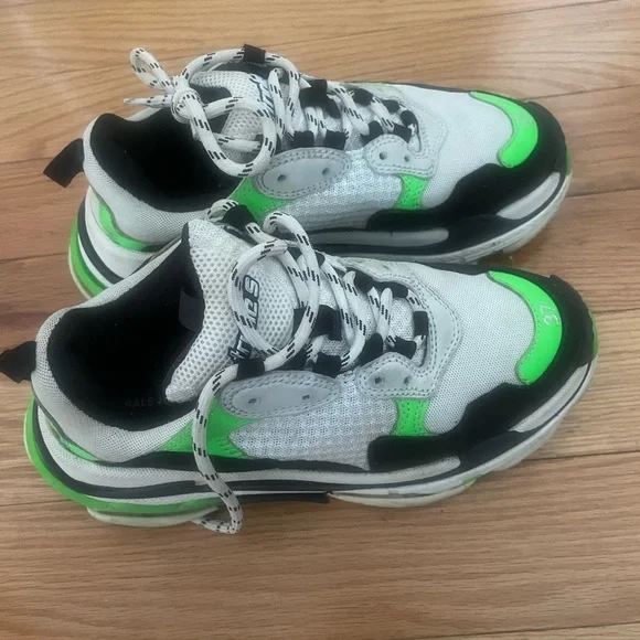 balenciaga triple s green blue